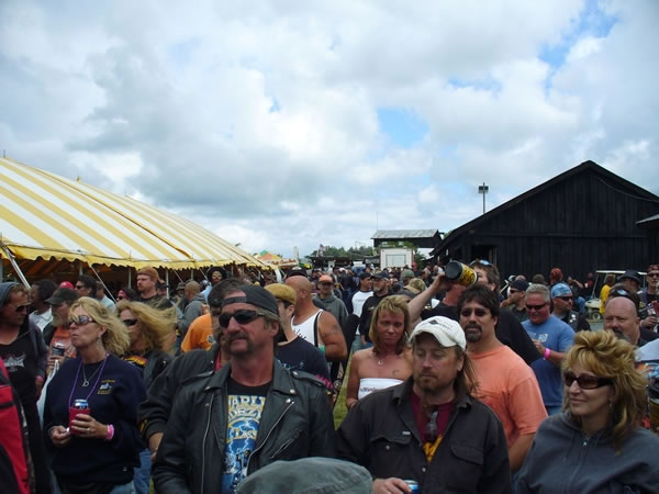 Harley Rendezvous - Crowd