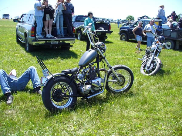 Harley Rendezvous - Old Honda Chopper
