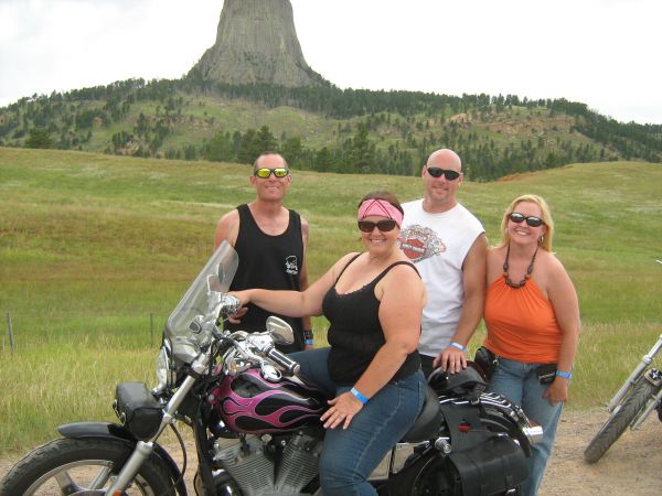 Devil&#039;s tower with our new friends Angie and Jim