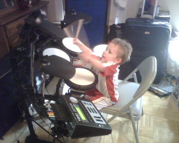 David at 2 liking Daddy&#039;s electric kit!!