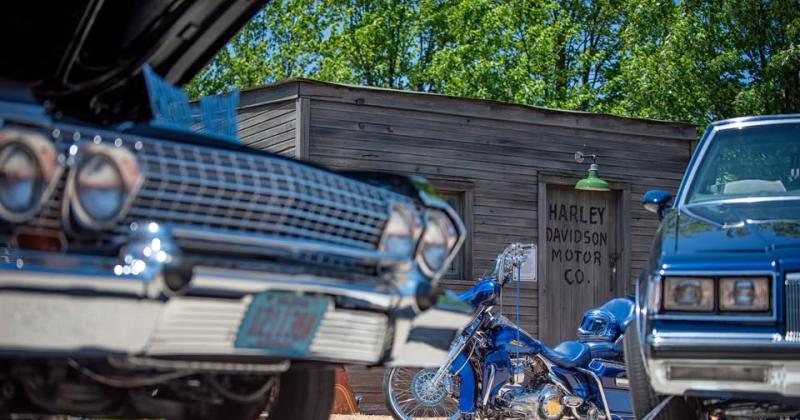Custom Fridays Meet Up at Harley-Davidson Museum