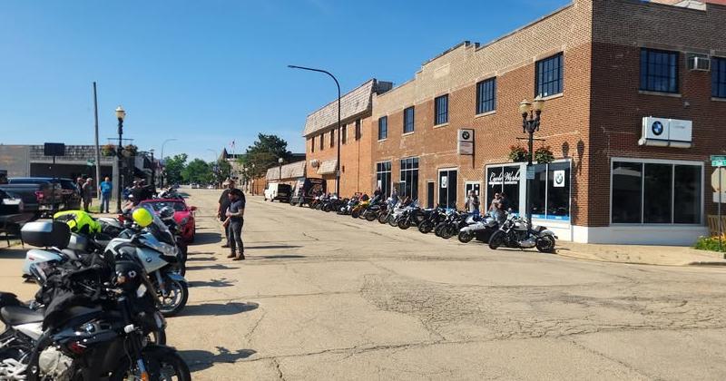 Bikes and Bagels in Barrington